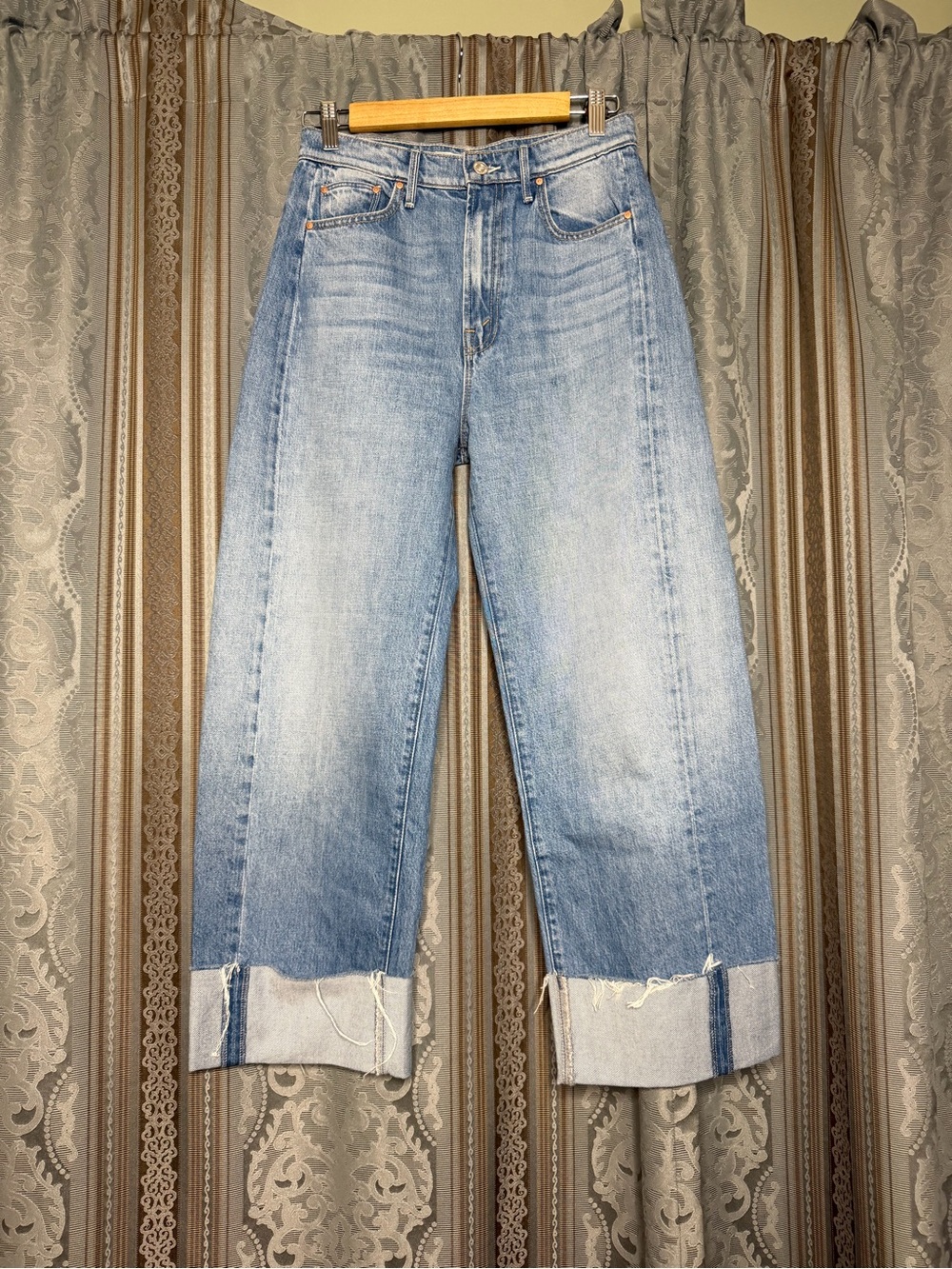 MOTHER The Half-Pipe Ankle Cuff Fray Jeans Last Bite - Picture 8 of 11